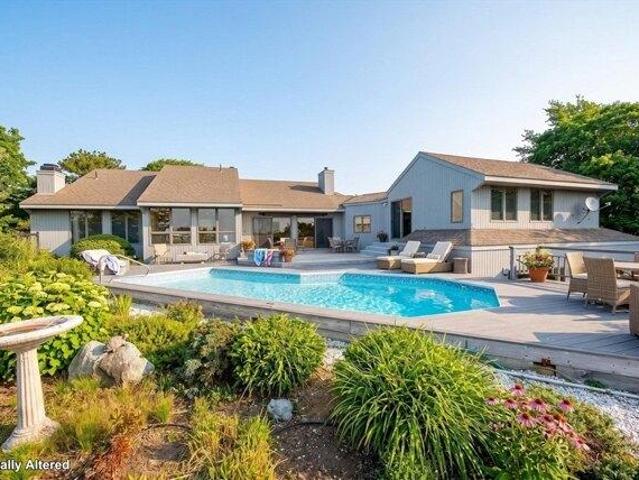House for sale in North Truro, Massachusetts