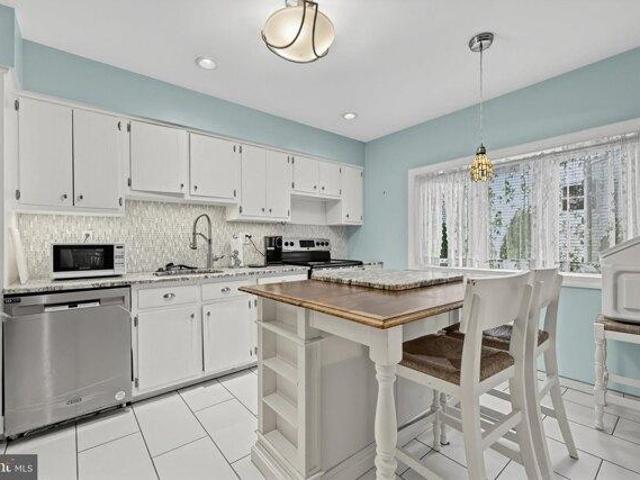 House for sale in Old Wedgwood, Washington Township