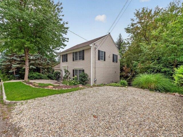 House for sale in Southfields, New York