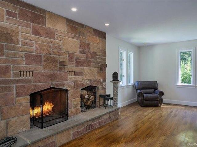 House for sale in Southfields, New York