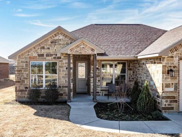 House for sale in Henderson, Texas
