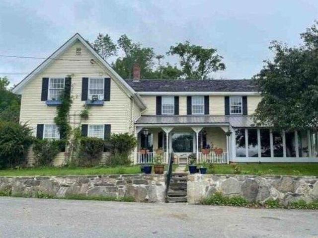 House for sale in Union, Maine