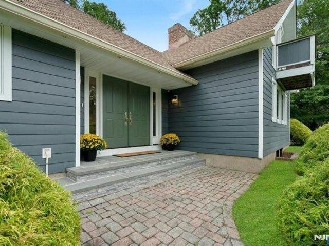 House for sale in Upper Saddle River, Bergen County