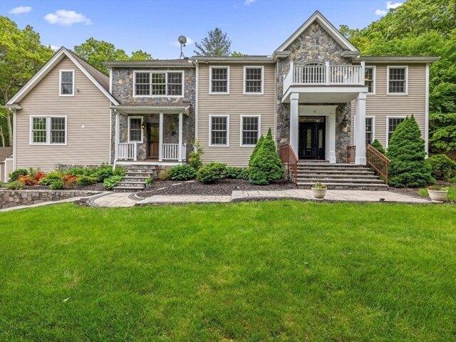 House for sale in Upton, Massachusetts
