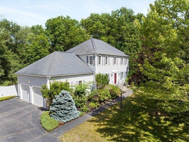 House for sale in Upton, Massachusetts