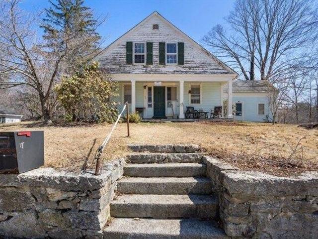 House for sale in Upton, Massachusetts
