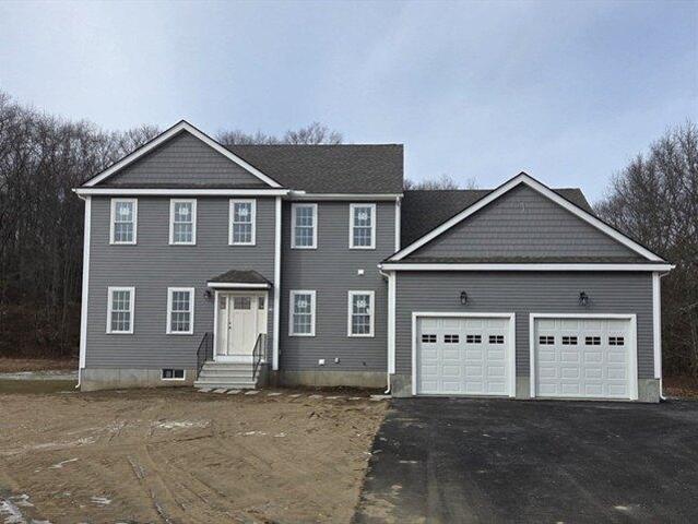 House for sale in North Uxbridge, Massachusetts