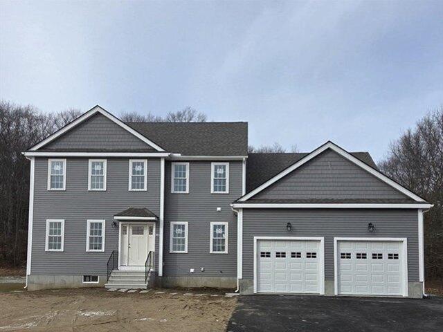 House for sale in North Uxbridge, Massachusetts
