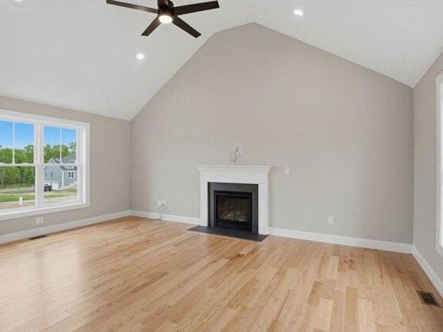 House for sale in North Uxbridge, Massachusetts