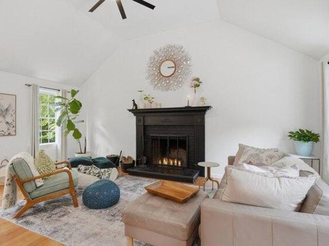 House for sale in North Uxbridge, Massachusetts