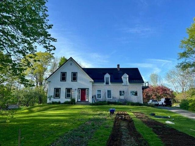 House for sale in Vassalboro, Maine