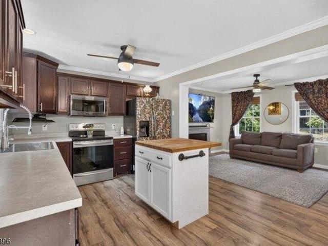House for sale in Glenwood, New Jersey
