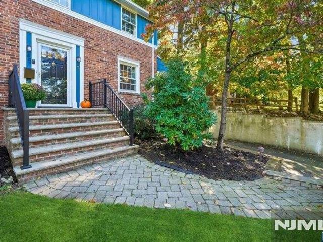House for sale in Verona, Essex County