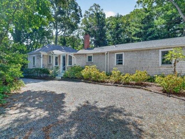 House for sale in William Street Historic District, Tisbury