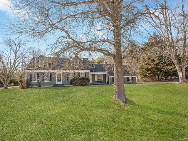House for sale in Wading River, New York