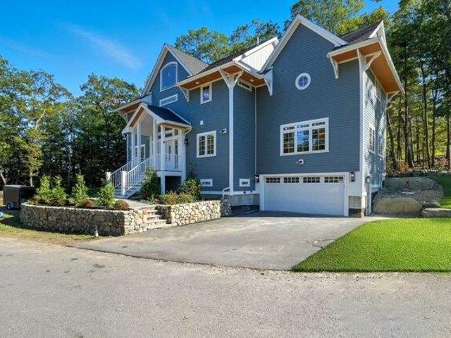 House for sale in Wakefield, Massachusetts