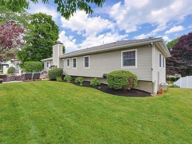 House for sale in Wakefield, Massachusetts