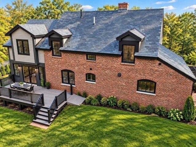 House for sale in Wakefield, Middlesex County