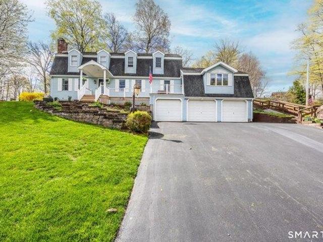 House for sale in Wallingford, Connecticut