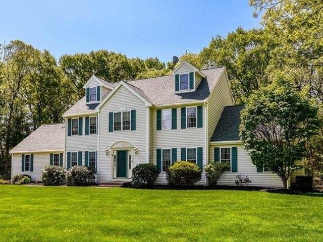 House for sale in Walpole, Massachusetts