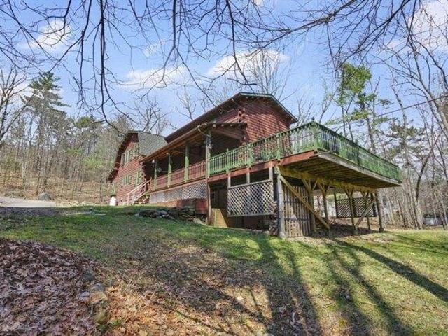 House for sale in Warren, Massachusetts