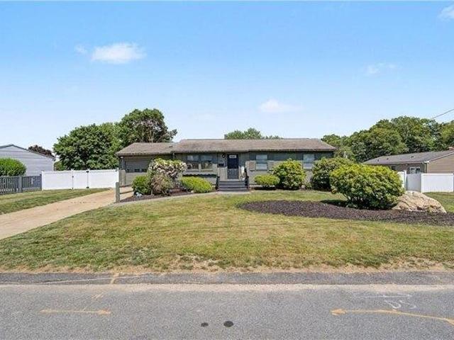 House for sale in Warwick, Rhode Island