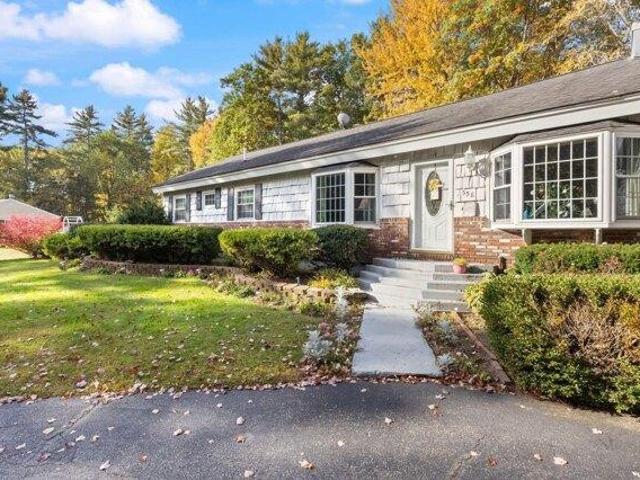 House for sale in Lake Arrowhead, Waterboro