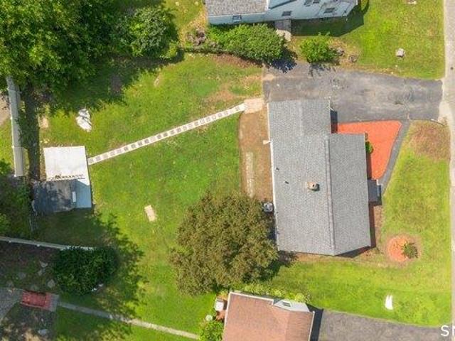 House for sale in Waterbury, Connecticut