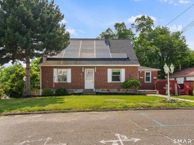 House for sale in Waterbury, Connecticut