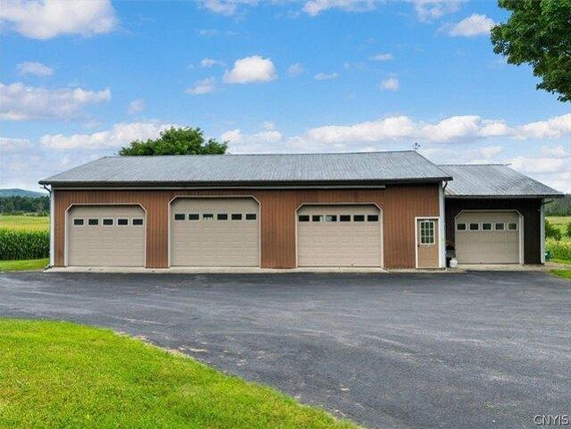 House for sale in Oneida, New York