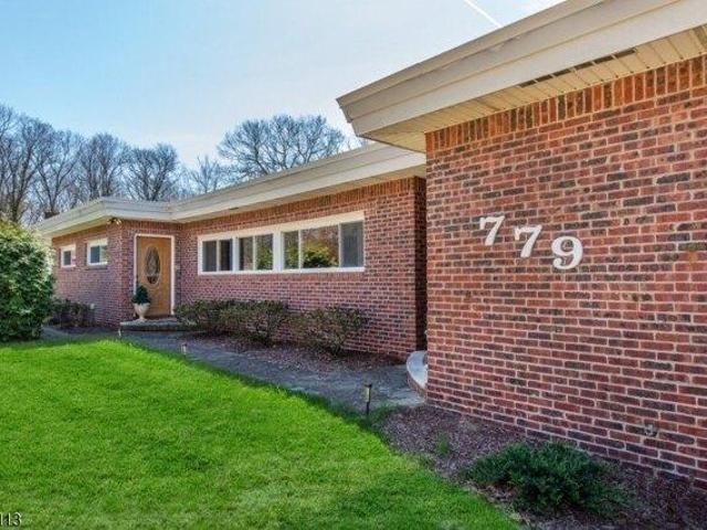 House for sale in Passaic, New Jersey
