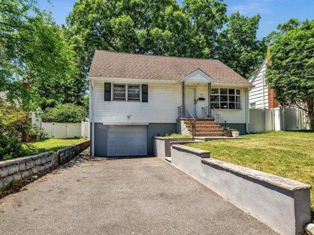 House for sale in Passaic, New Jersey