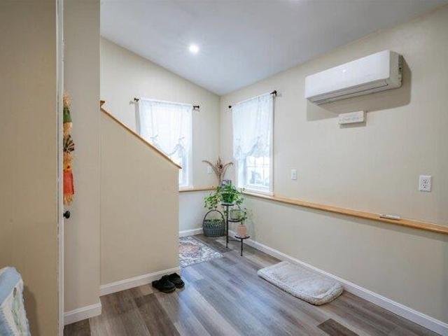 House for sale in Weare, Hillsborough County