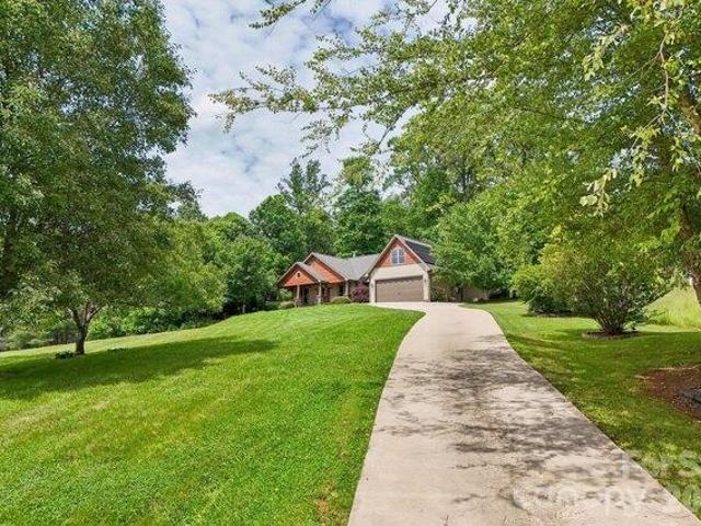 House for sale in Weaverville, North Carolina