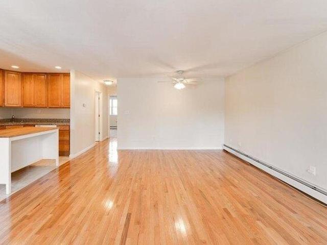 House for sale in Hudson, New Jersey