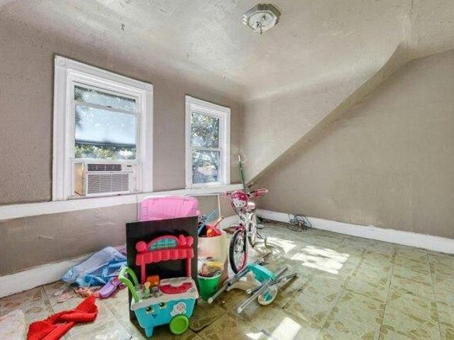 House for sale in Hudson, New Jersey