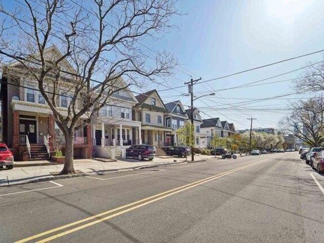 House for sale in Hudson, New Jersey