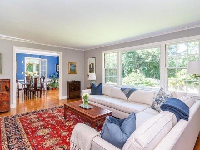 House for sale in Standish Estates, Wellesley