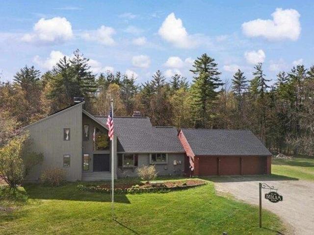 House for sale in New Hampshire