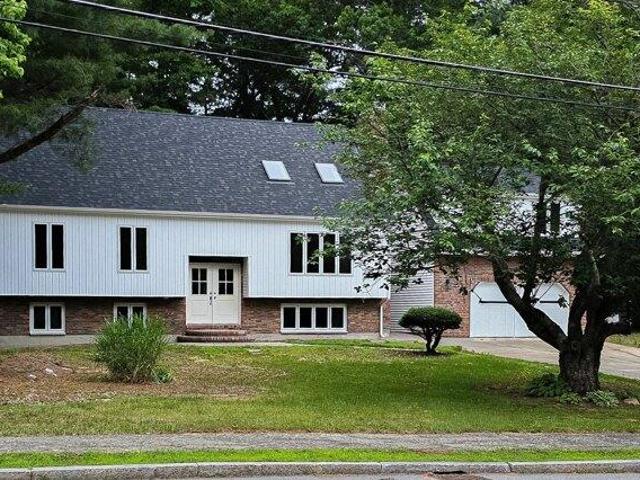 House for sale in Brooks Place, West Bridgewater