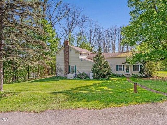 House for sale in Hannacroix, New York
