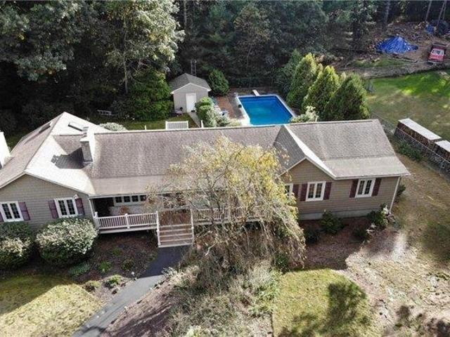 House for sale in West Greenwich, Kent County
