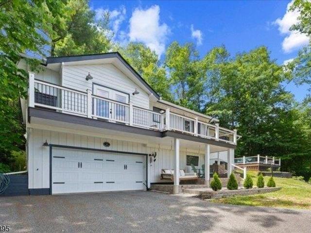 House for sale in Passaic, New Jersey