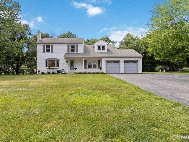 House for sale in Passaic, New Jersey
