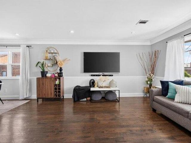 House for sale in Hudson, New Jersey