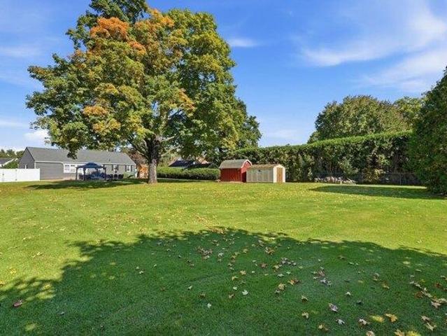 House for sale in Amostown, West Springfield