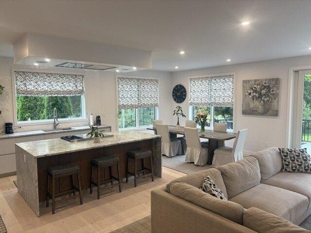 House for sale in Weston, Middlesex County