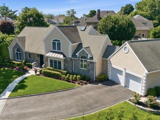 House for sale in White Plains, New York