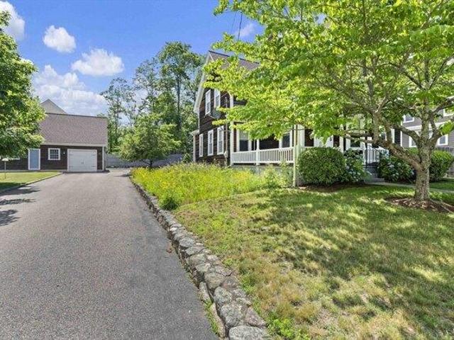 House for sale in Whitman, Massachusetts