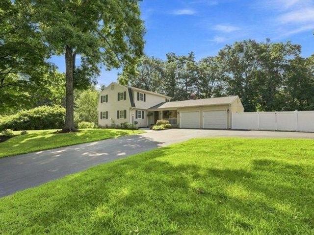 House for sale in Hampden, Massachusetts